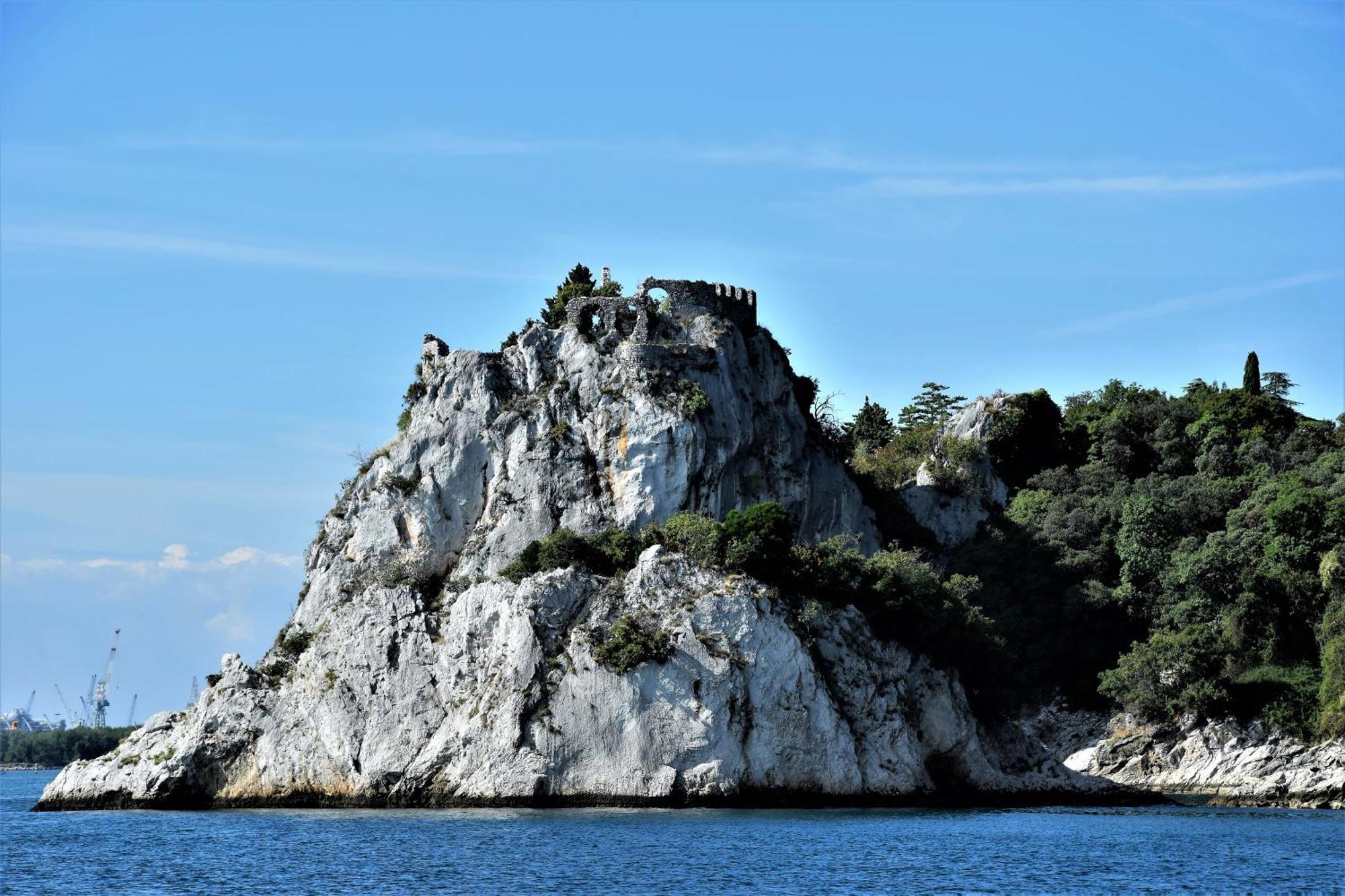B&B Porto Del Bivio Duino Buitenkant foto